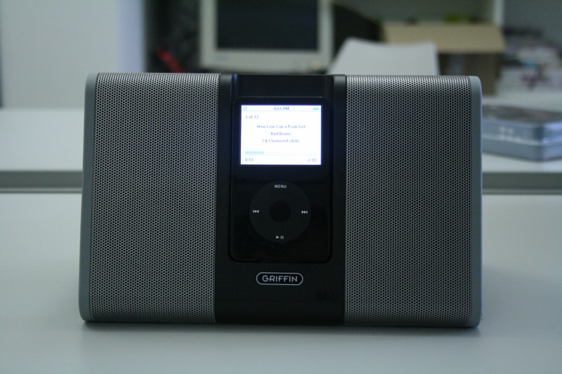 Illustration for article titled Sneak Peek at Griffin's Wireless Evolve iPod Speakers